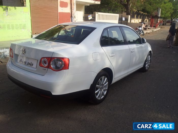 White Volkswagen Jetta White Volkswagen Jetta