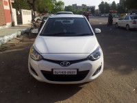 White Hyundai i20 Magna Optional 1.4D