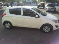 White Hyundai i20 Magna Optional 1.4D