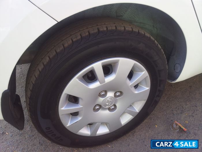 White Hyundai i20 Magna Optional 1.4D