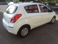 White Hyundai i20 Magna Optional 1.4D