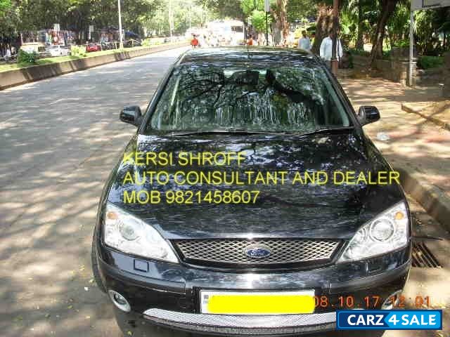 Ebony Black Ford Mondeo