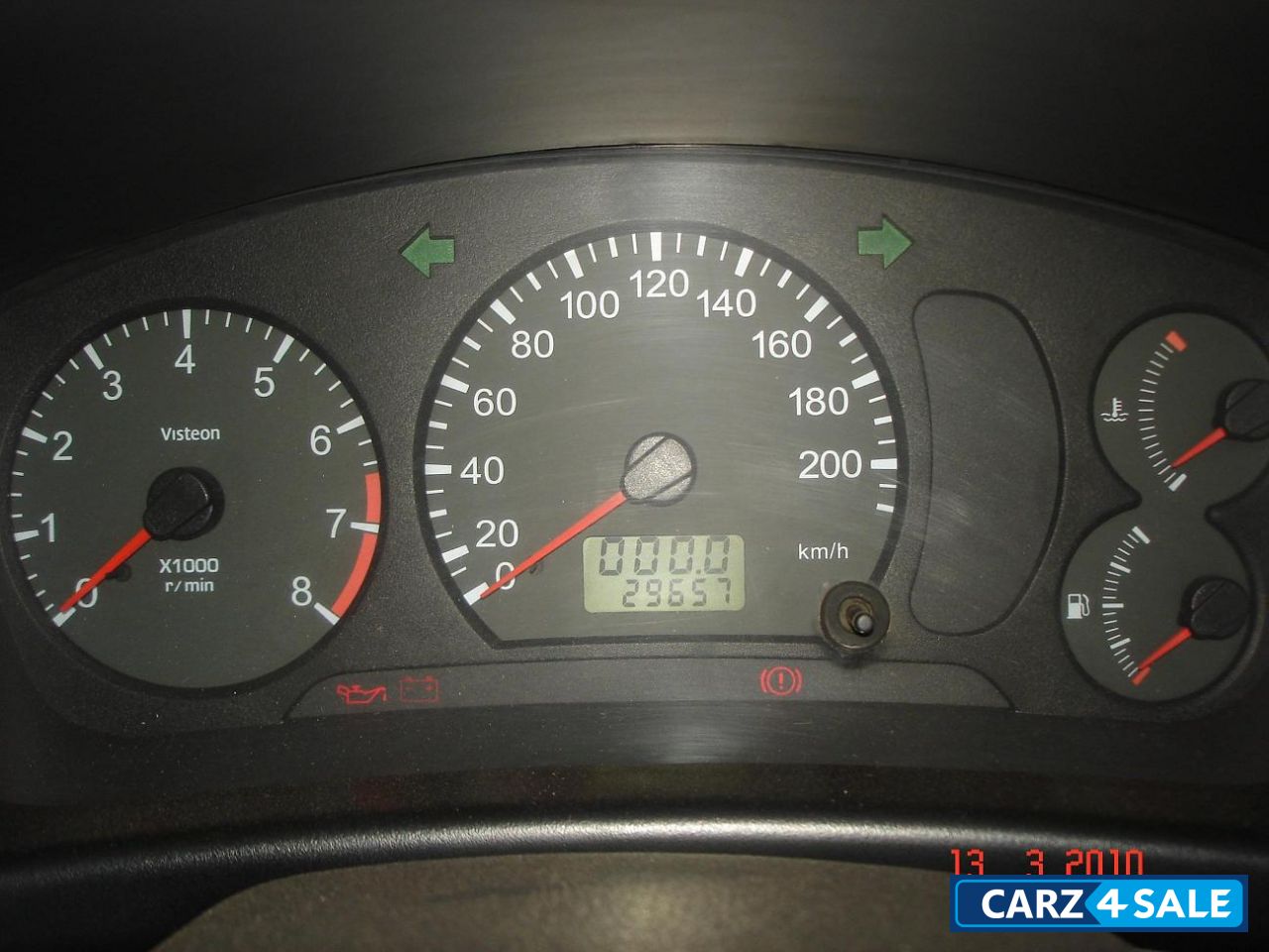 Peral Silver Mitsubishi Lancer