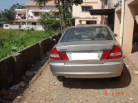 Peral Silver Mitsubishi Lancer