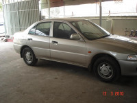 Peral Silver Mitsubishi Lancer