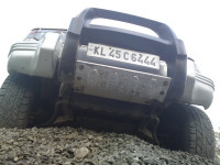 White Silver Mitsubishi Pajero