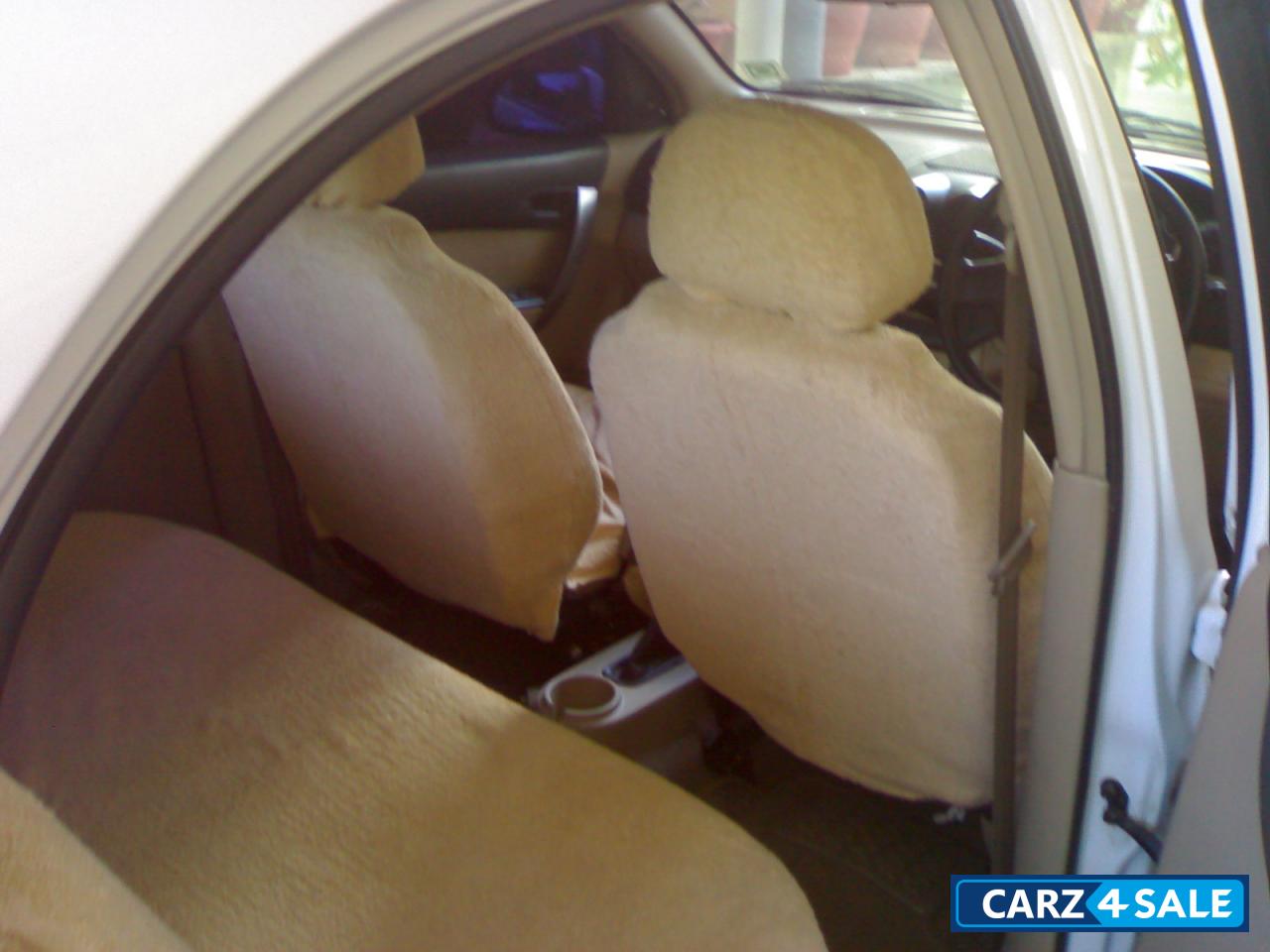 White Chevrolet Aveo