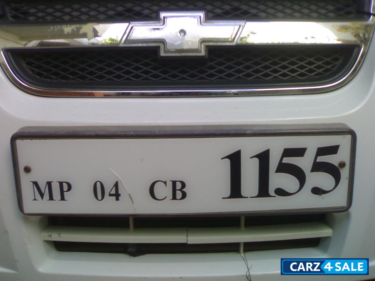 White Chevrolet Aveo