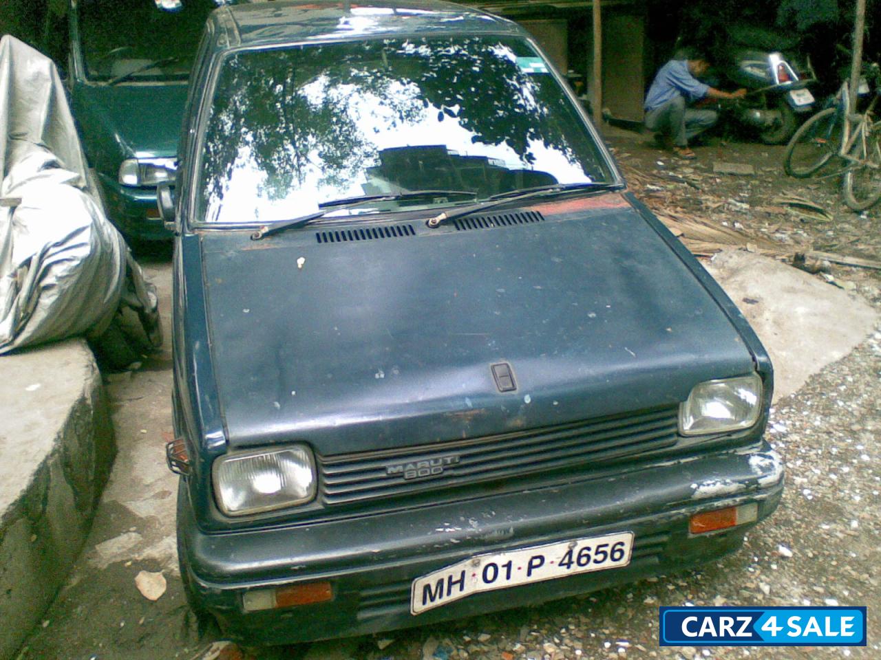 Blue Maruti Suzuki 800