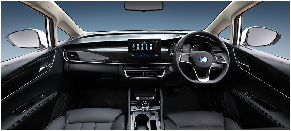 BYD e6 EV MPV - Button free dashboard