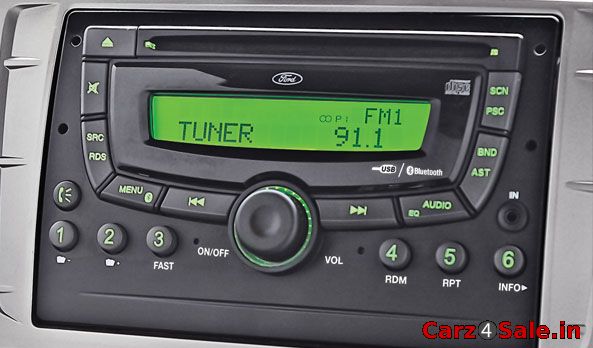 Ford Classic 1.4 Duratorq CLXi - The Bluetooth enabled MP3 player, an aux-in and 4 speakers lets you play your favourite trac
