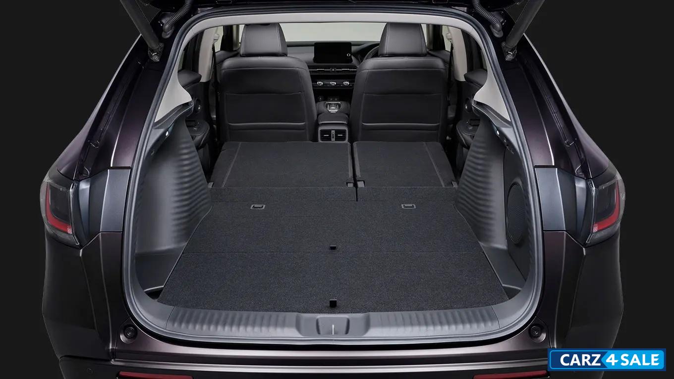 Honda ZR-V Max Cargo Space upto 1313L with 60:40 Split-Folding Seats