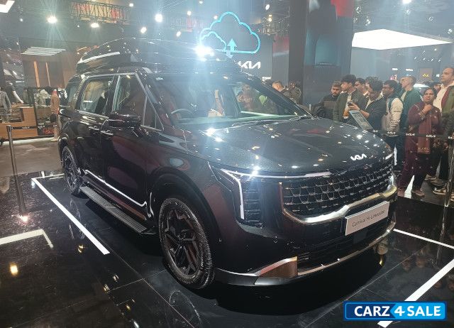 Kia Carnival Hi Limousine