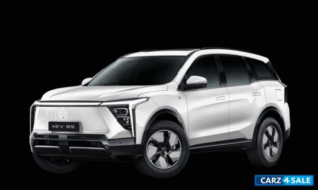 Mahindra XEV 9S Pack One Above 79kWh