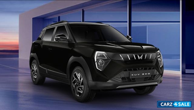 Mahindra XUV 3XO REVX Edge (O) Petrol MT
