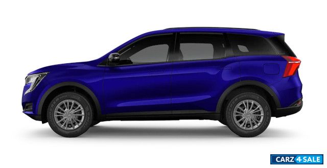 Mahindra XUV700 AX5 S 7 Seater Diesel MT