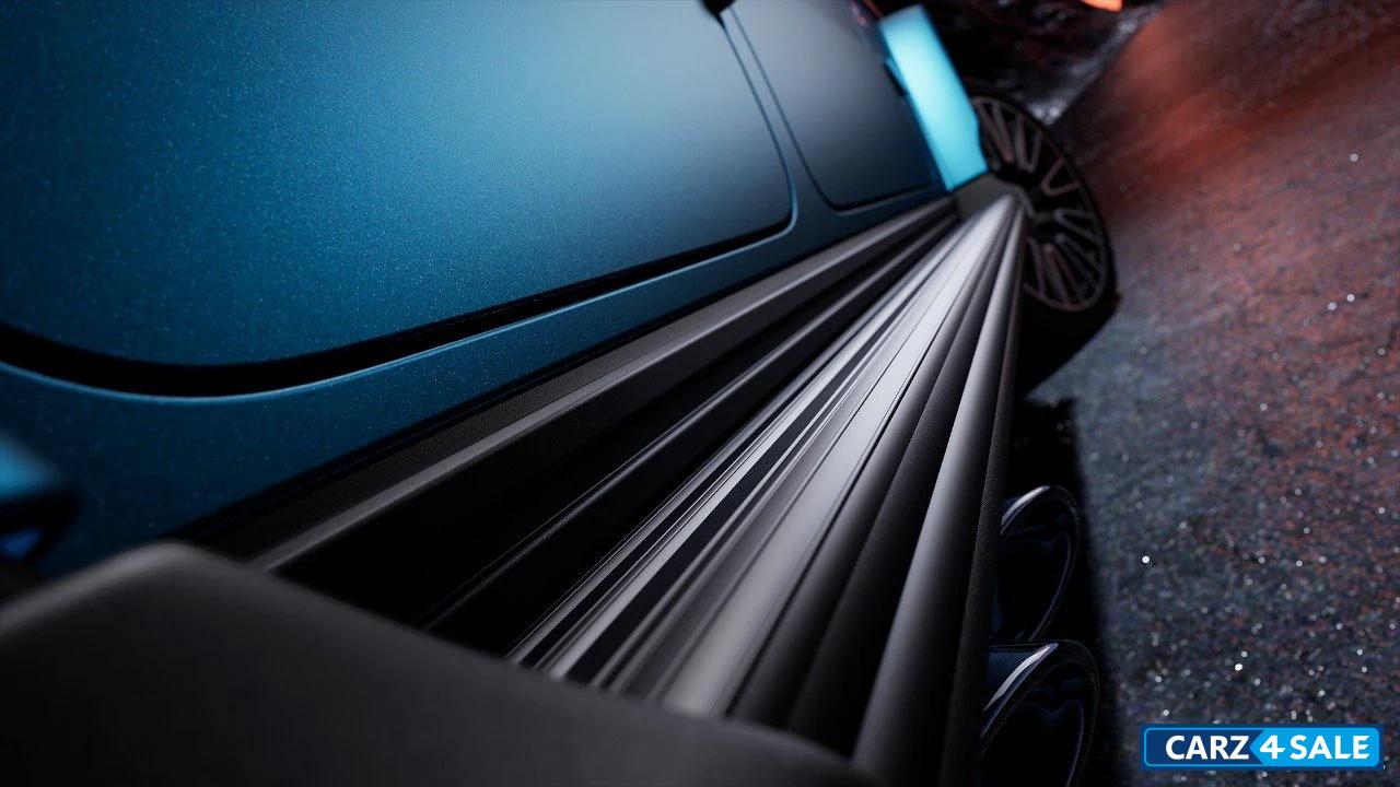 Mercedes-Benz G-Class AMG G 63 MANUFAKTUR running boards in black