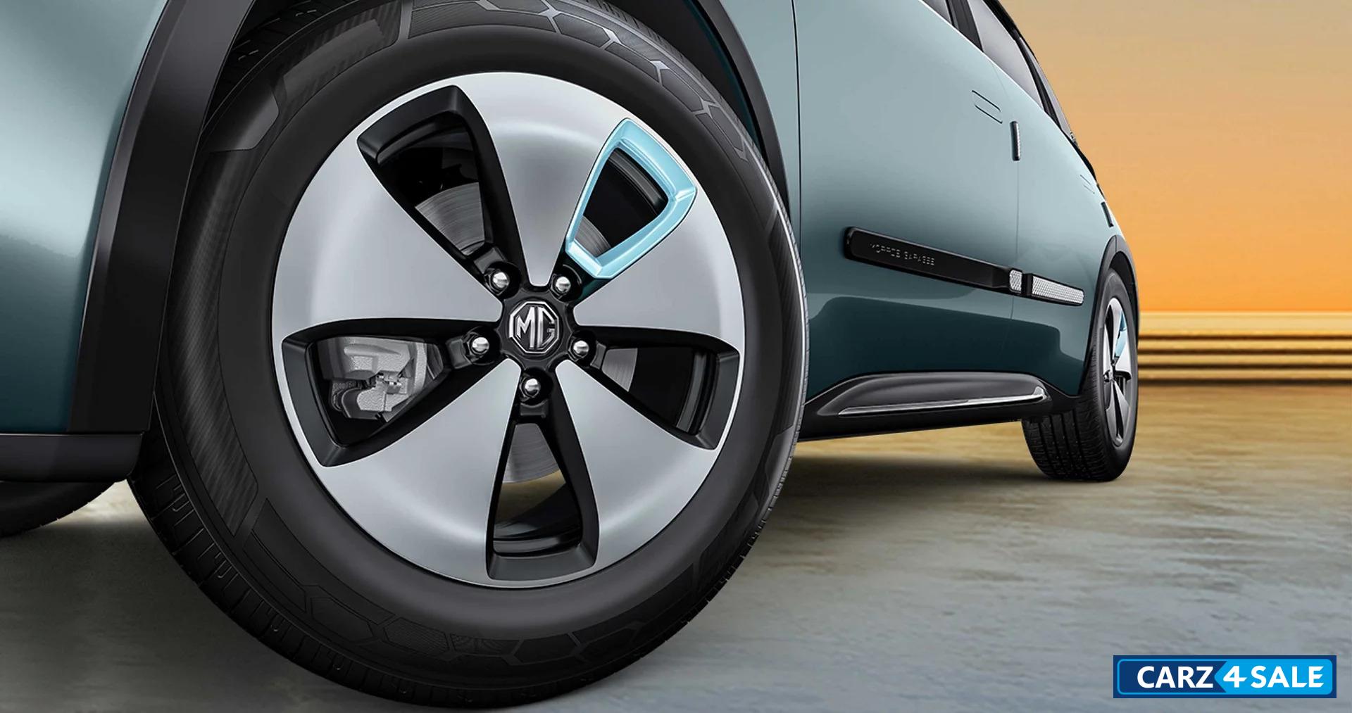 MG Windsor EV R18 Diamond Cut Alloy Wheels