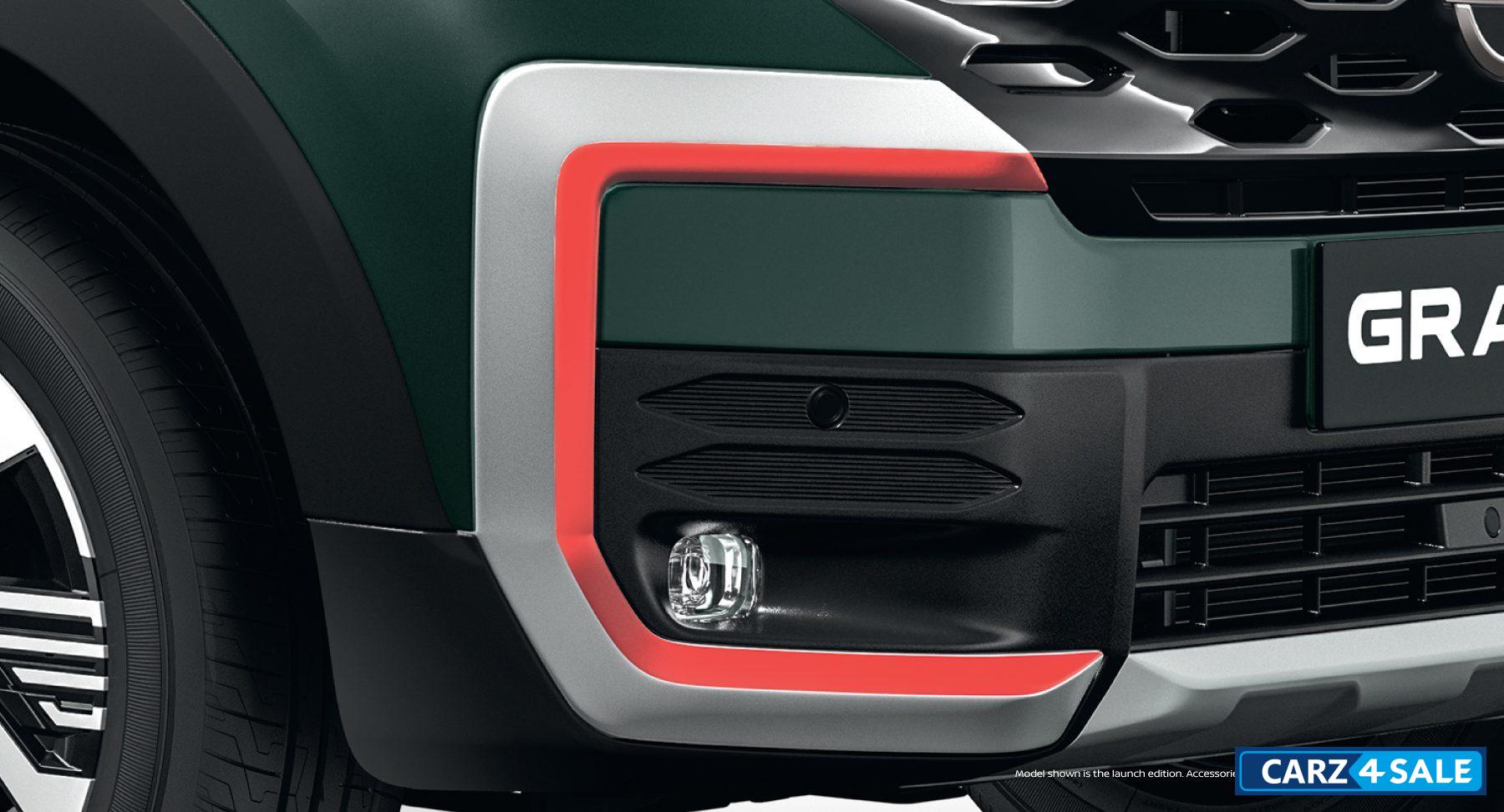 Nissan Gravite Protective C-Shaped Aero Accents