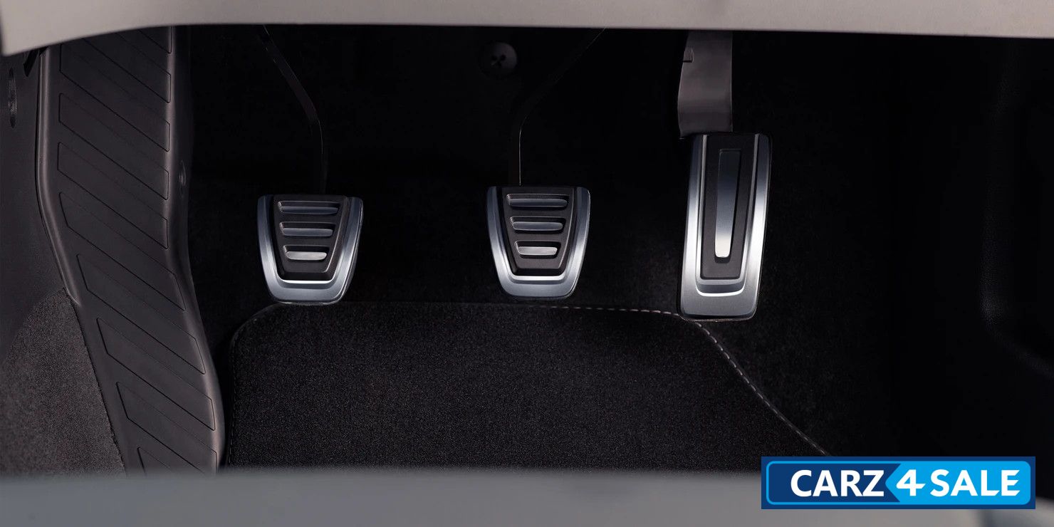 Skoda Kushaq Elegance Edition 1.5 TSI Petrol MT Alu Foot Pedals