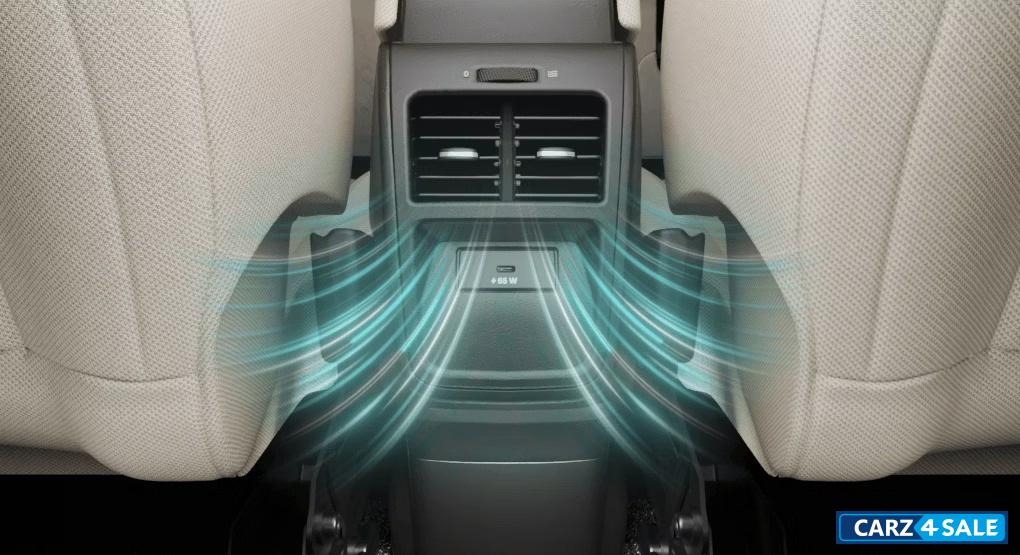 Tata Altroz 2025 Rear AC vents