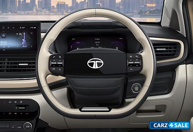 Tata Altroz 2025 Smart Digital Steering Wheel