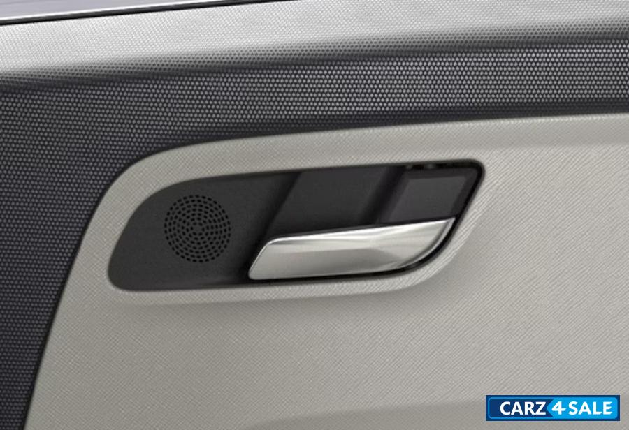 Tata Altroz 2025 Metallic Inner Door Handle