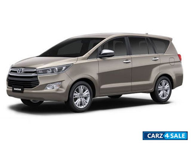 Toyota Innova Crysta 2.4 G 8 STR