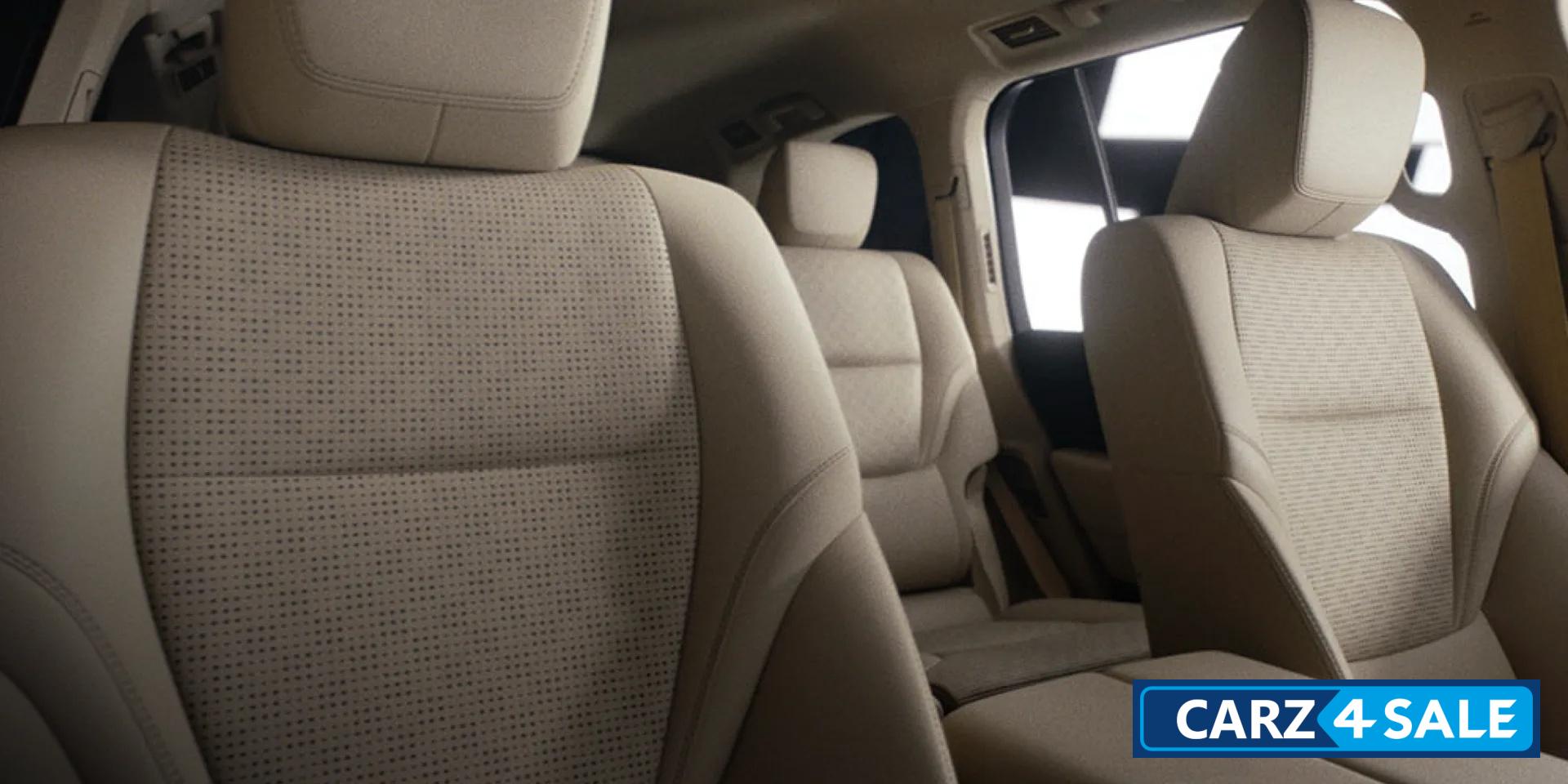 Toyota Land Cruiser 300 2025