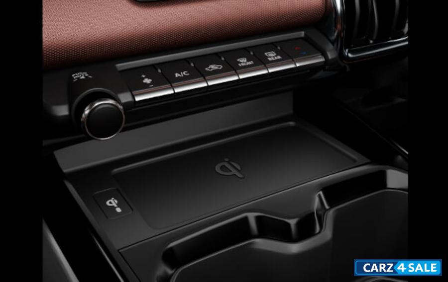 Toyota Urban Cruiser Ebella