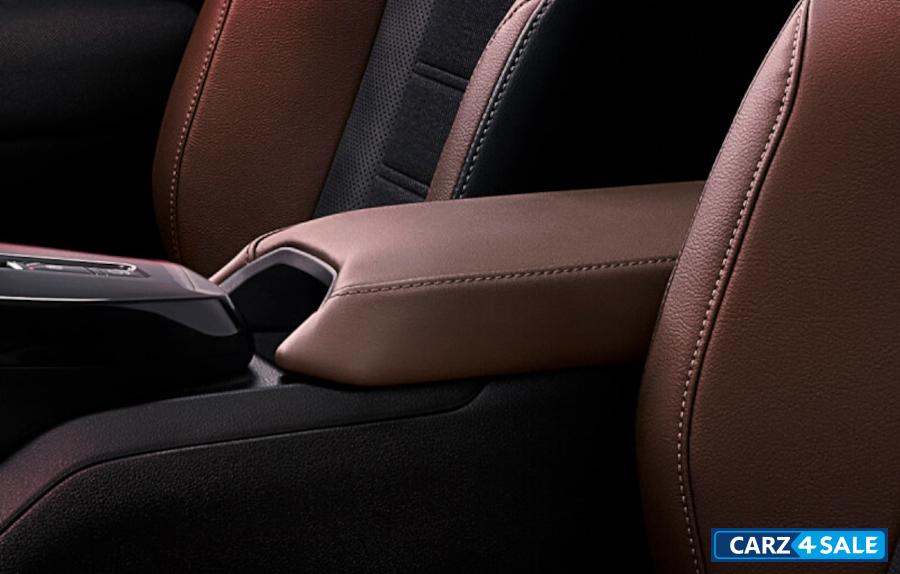 Toyota Urban Cruiser Ebella