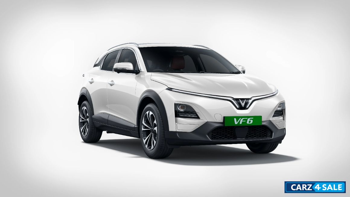 VinFast VF 6 Infinity Blanc