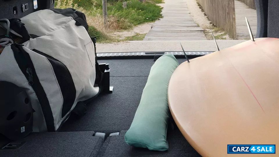 Volkswagen Tayron R-Line 850 litres boot space