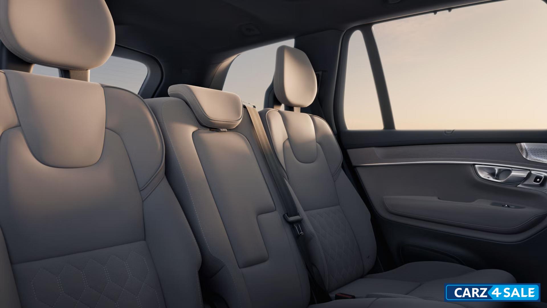 Volvo XC90 B5 Ultra AWD Mild Hybrid 2025