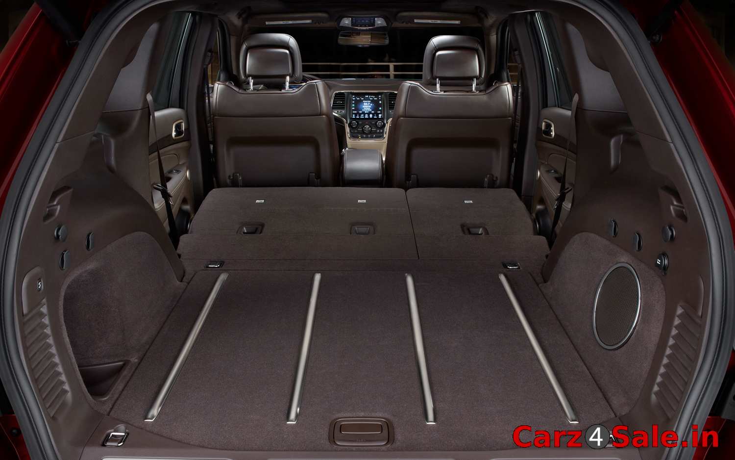  2014 Jeep Grand Cherokee bootspace