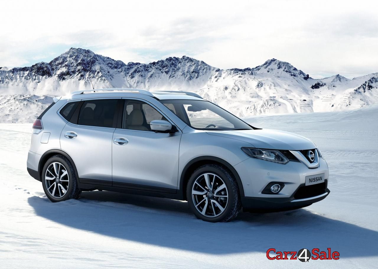 2015 Nissan X Trail Side Right View