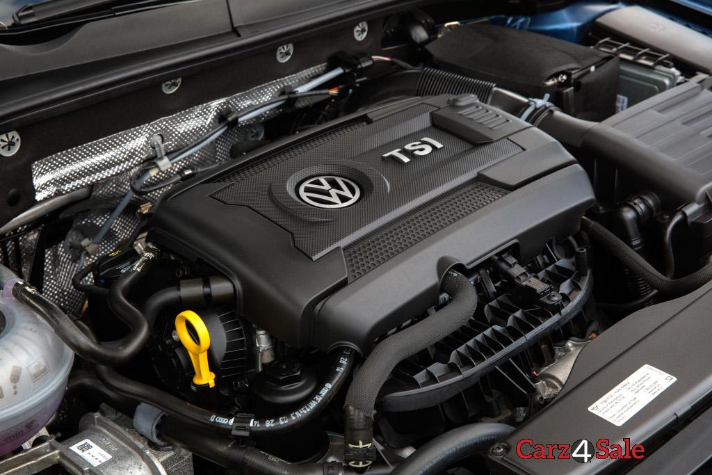 2015 Volkswagen Golf Sportwagen Engine