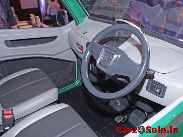 Bajaj RE60 interior