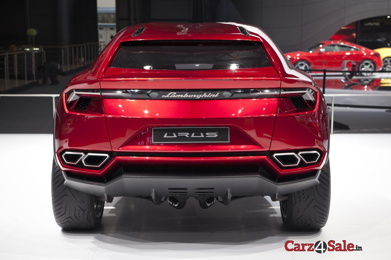 Lamborghini Urus Rear